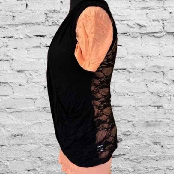 Black Lace Vest - Picture 3 of 7